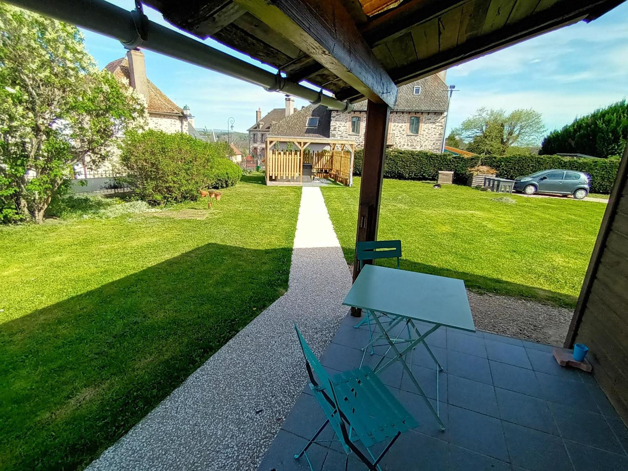 Le Miraillet, Chambre Hote Saint-Illide 외부 사진